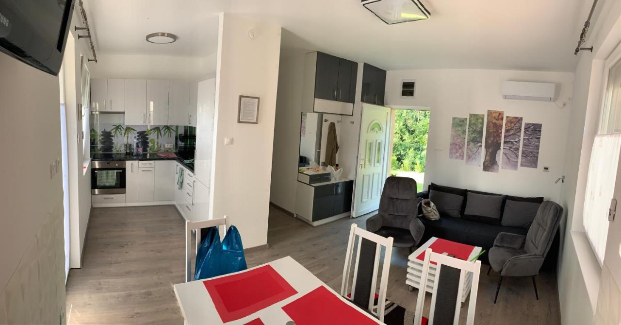 Apartamento House Carlo Ponty Tass Exterior foto